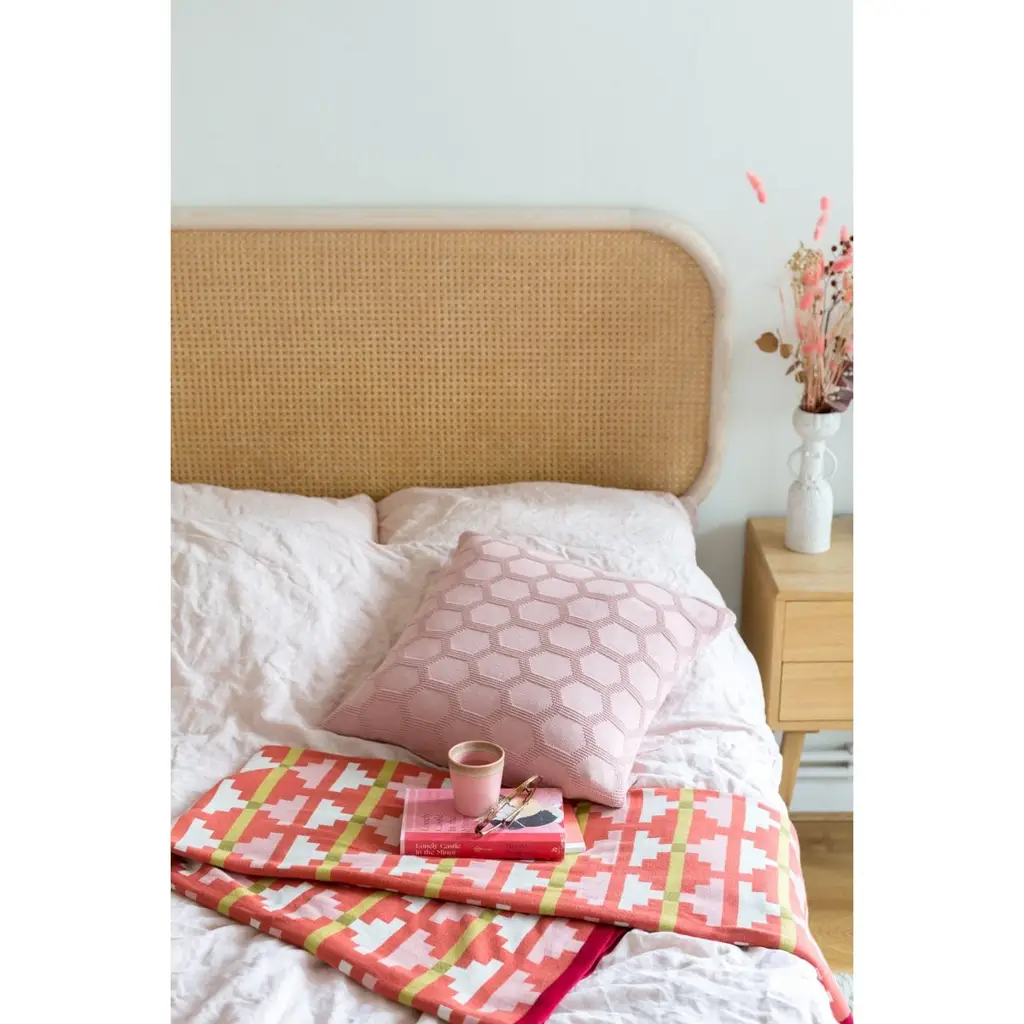 Alf Blanket Red, soft jacquard knitted cotton